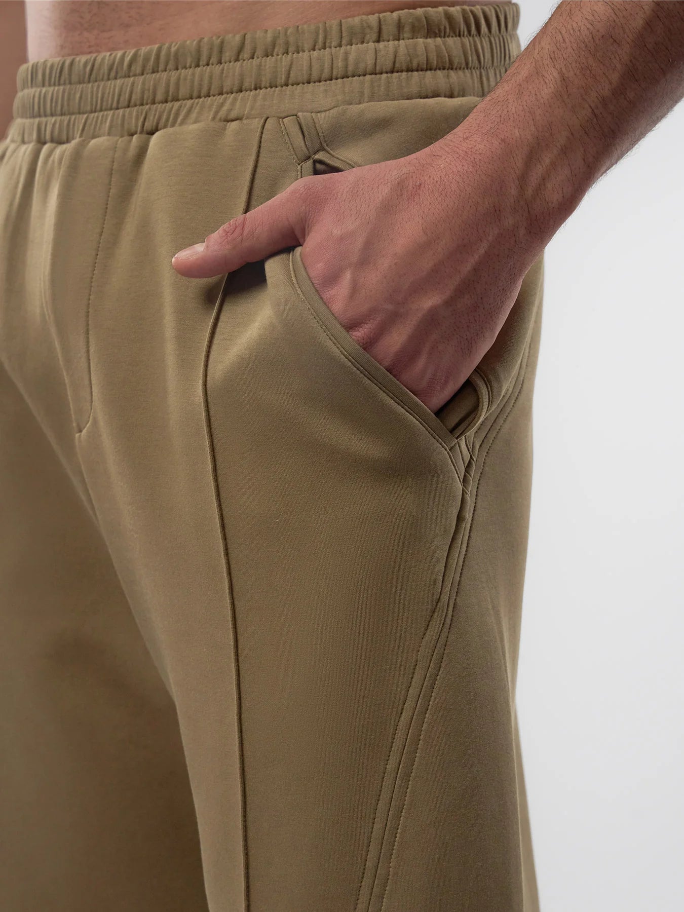 Lightweight Straight Pants - Camel Brown